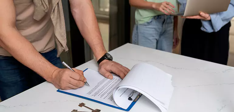 Advantages of Using Assignment of Contract in Real Estate in Elk Grove Village, IL