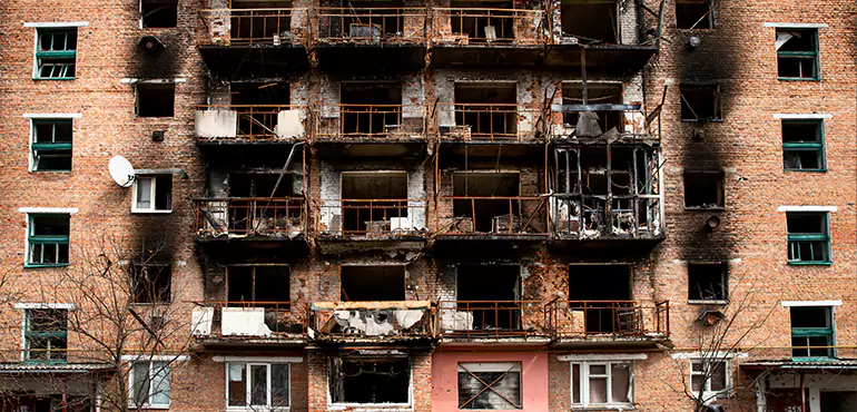 Why Homeowners Choose Us to Sell Their Distressed Homes in Illinois