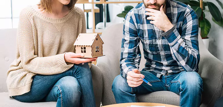 Why Sell Your House During Divorce in Lemont, IL?