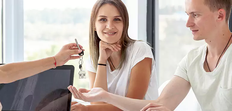 Why Choose Elk Grove Village Home Buyers to Sell Your House Our Investors in Elk Grove Village, IL?