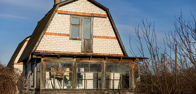 Types of Houses We Buy Without Repairs in Lemont, IL