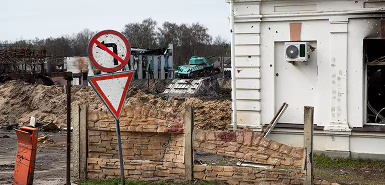 Partial or Full Foundation Collapse in Illinois, IL